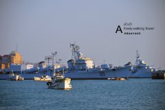  ·博物馆分军服礼品展厅、武器装备展区和海上展舰区3个部分